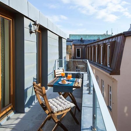 Modern Apartment Charvatova Прага Екстериор снимка