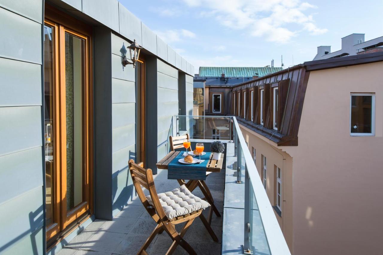 Modern Apartment Charvatova Прага Екстериор снимка