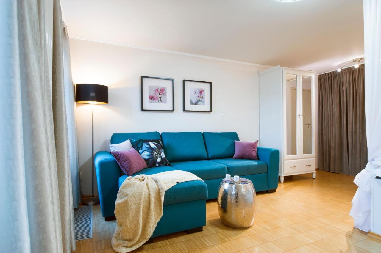 Modern Apartment Charvatova Прага Екстериор снимка