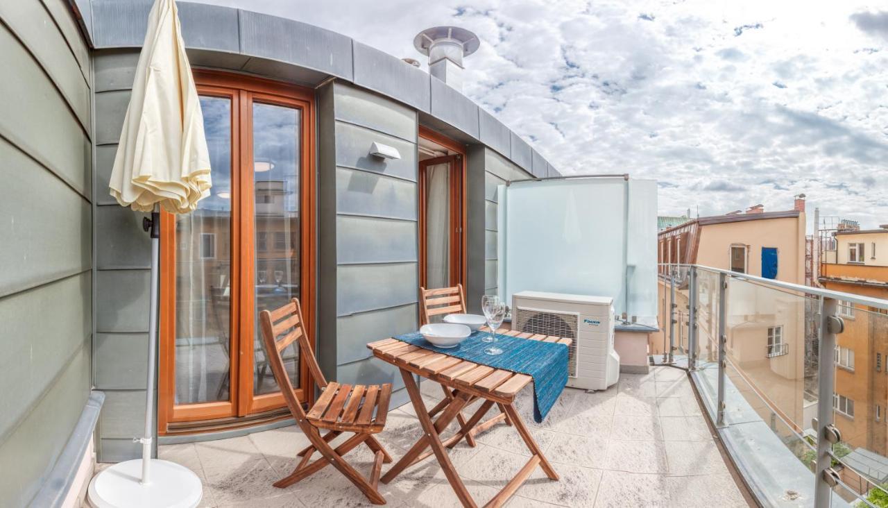 Modern Apartment Charvatova Прага Екстериор снимка