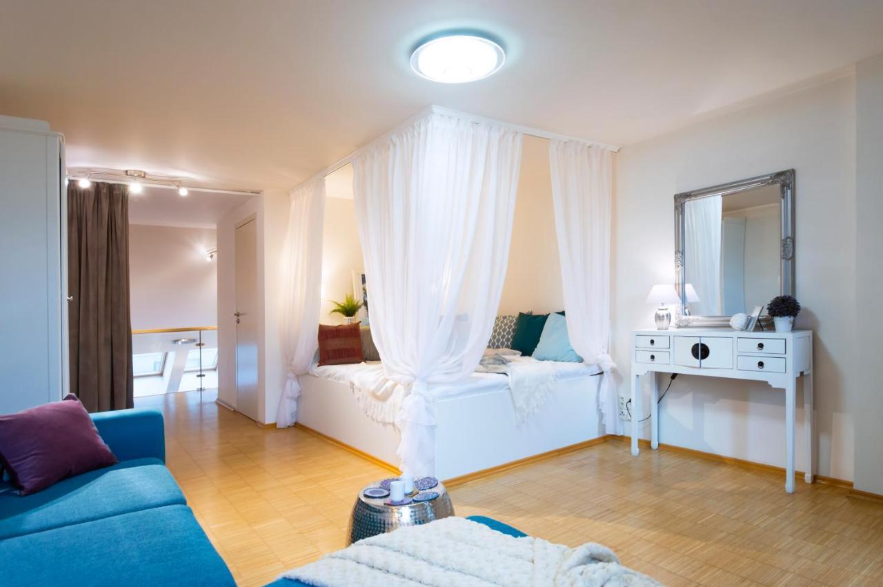 Modern Apartment Charvatova Прага Екстериор снимка