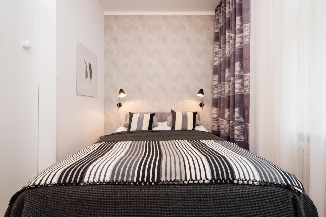 Modern Apartment Charvatova Прага Екстериор снимка
